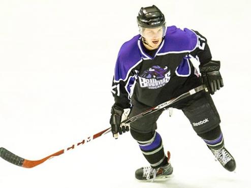 Pierce Becomes 2nd Brahma to Sign NA Tender